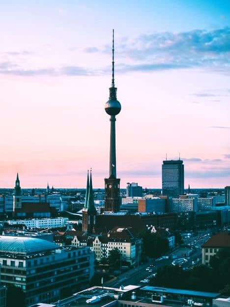 Zboruri către Berlin (BER)