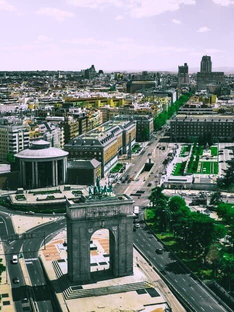 Zboruri către Madrid (MAD)